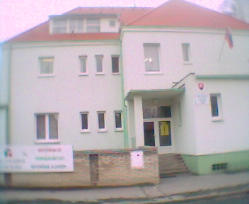 Pohľad na budovu priamy pohľad