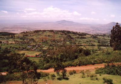 Rift Valley, Uganda. Photo by Serena Bowles at www.pbase.com.