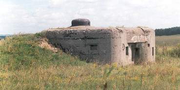 Jeden z t�k�ch objekt� v�chodn� od Nowogrodu