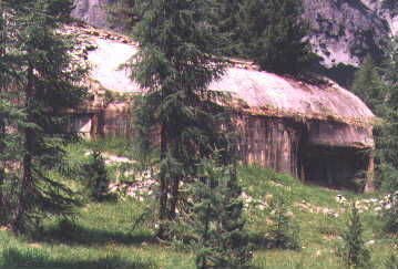 Objekt IT-4 v ji�n� ��sti pr�smyku